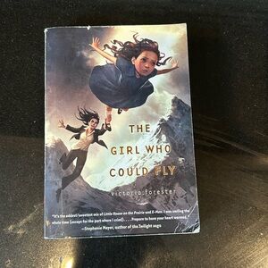 🩷(4/$25) The Girl Who Could Fly